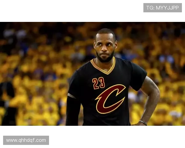 里夫斯精准长传助攻詹姆斯空接上篮轻松得分展现王者风范